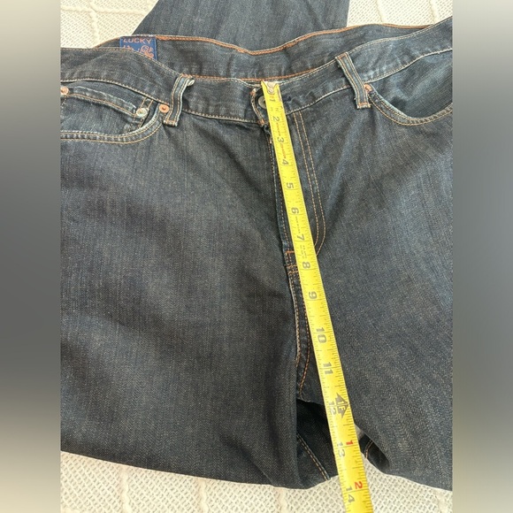 Lucky Brand Men’s 100% cotton Classic Dark Jeans. 36X34 - Picture 5 of 8